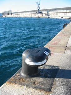 Bollards français à Peschadoires